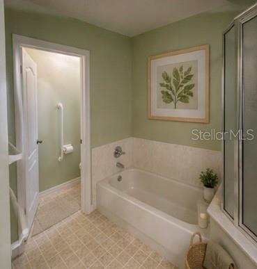 6741 NORTHLAKE DR — photo 16
