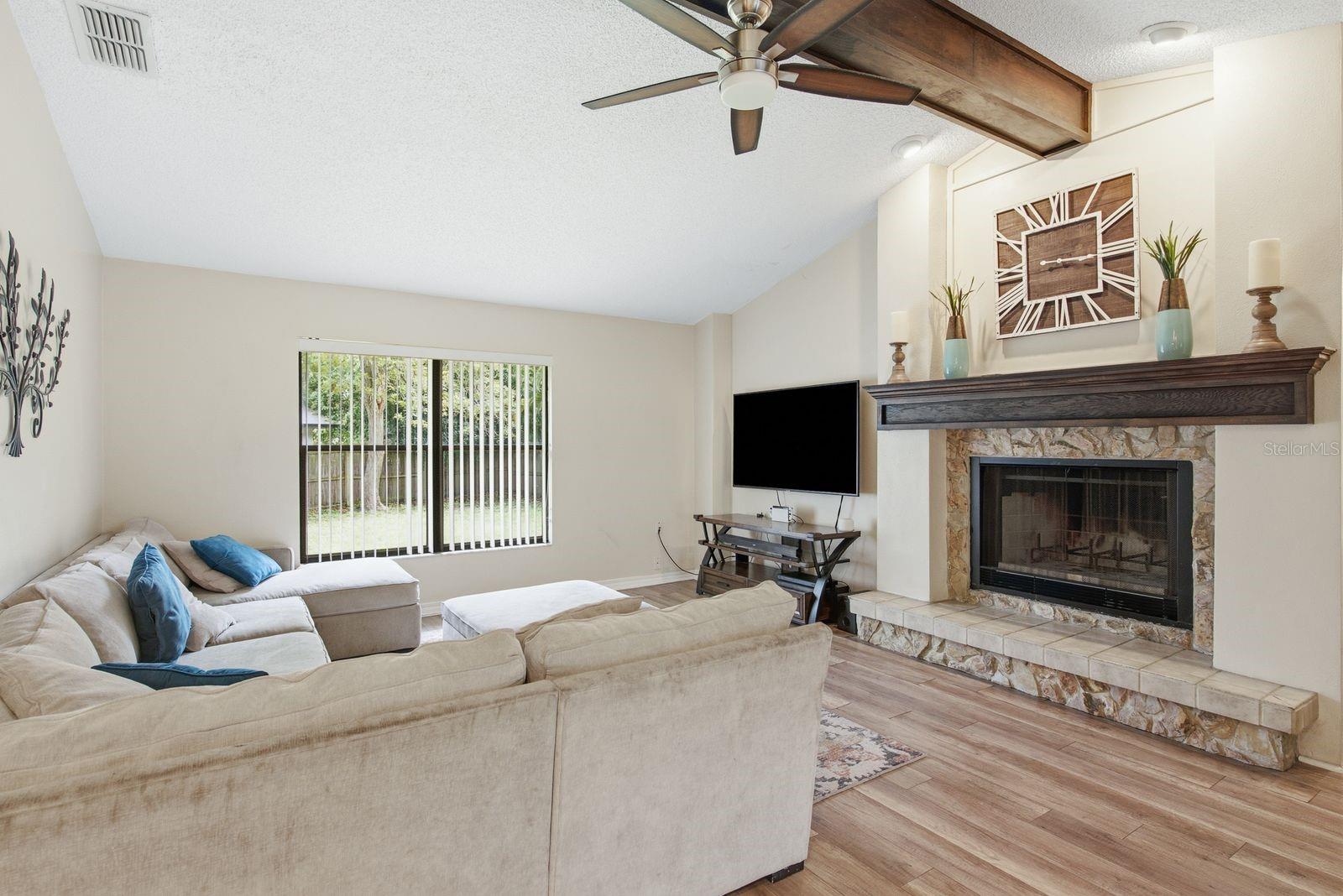 2729 REDFORD CT E — photo 18