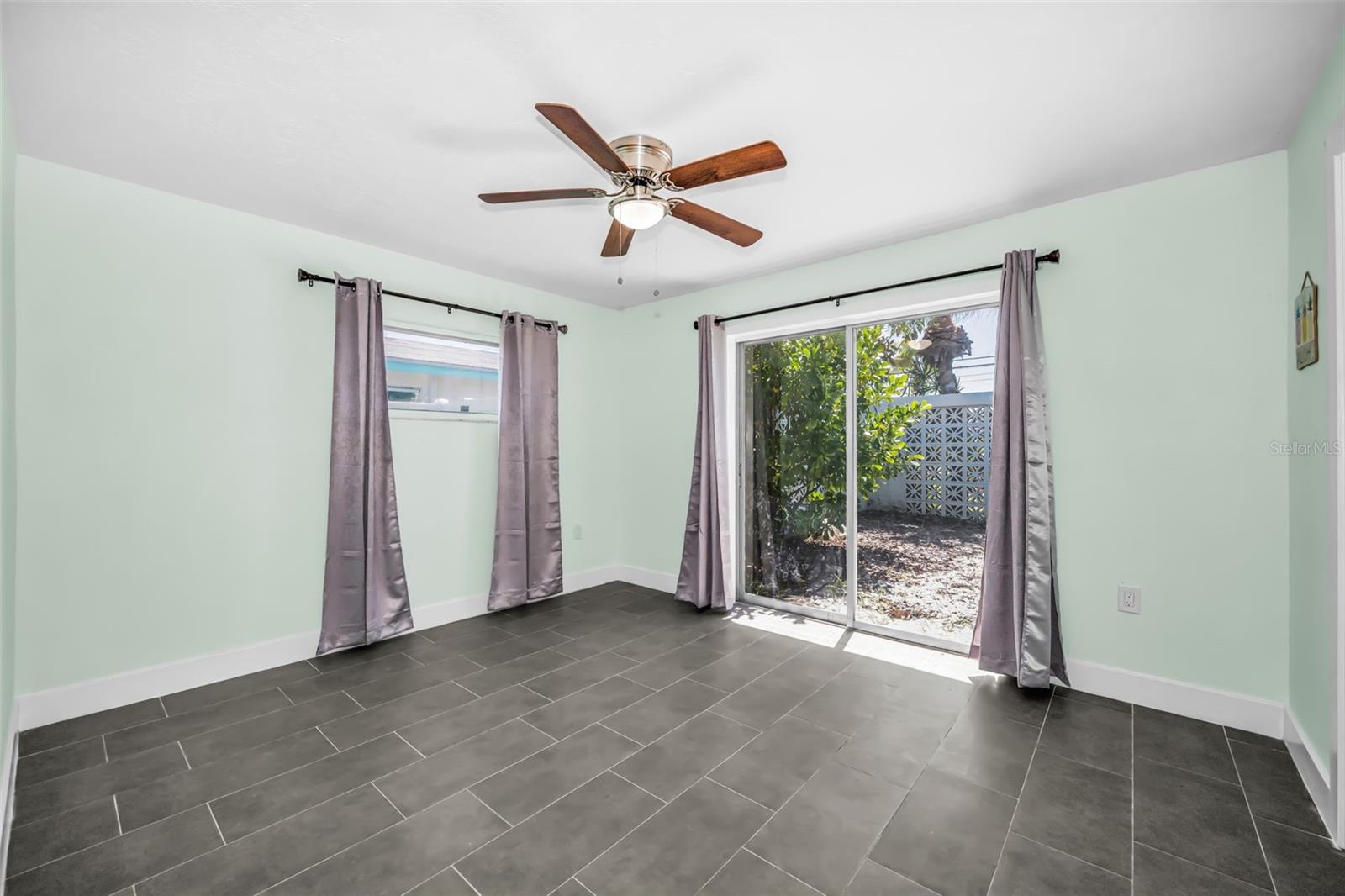 3931 HEADSAIL DR — photo 43