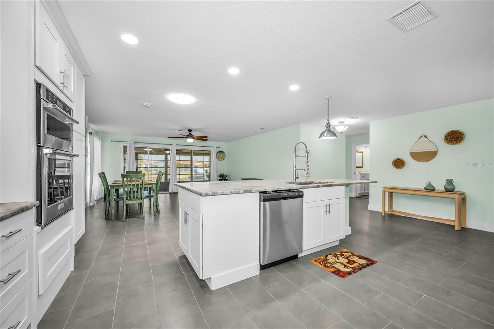 3931 HEADSAIL DR — photo 28
