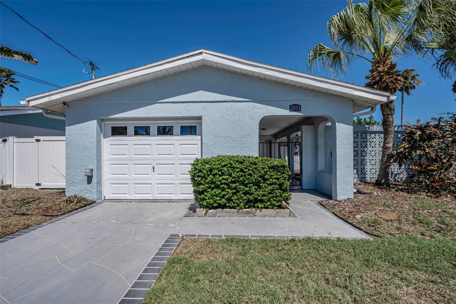 3931 HEADSAIL DR — photo 2