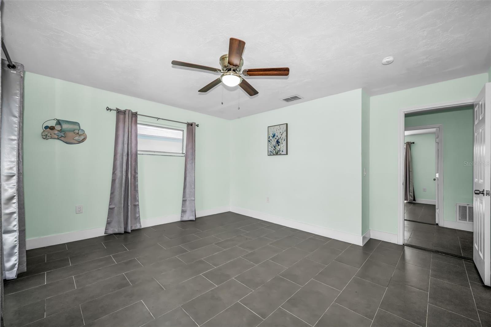 3931 HEADSAIL DR — photo 39