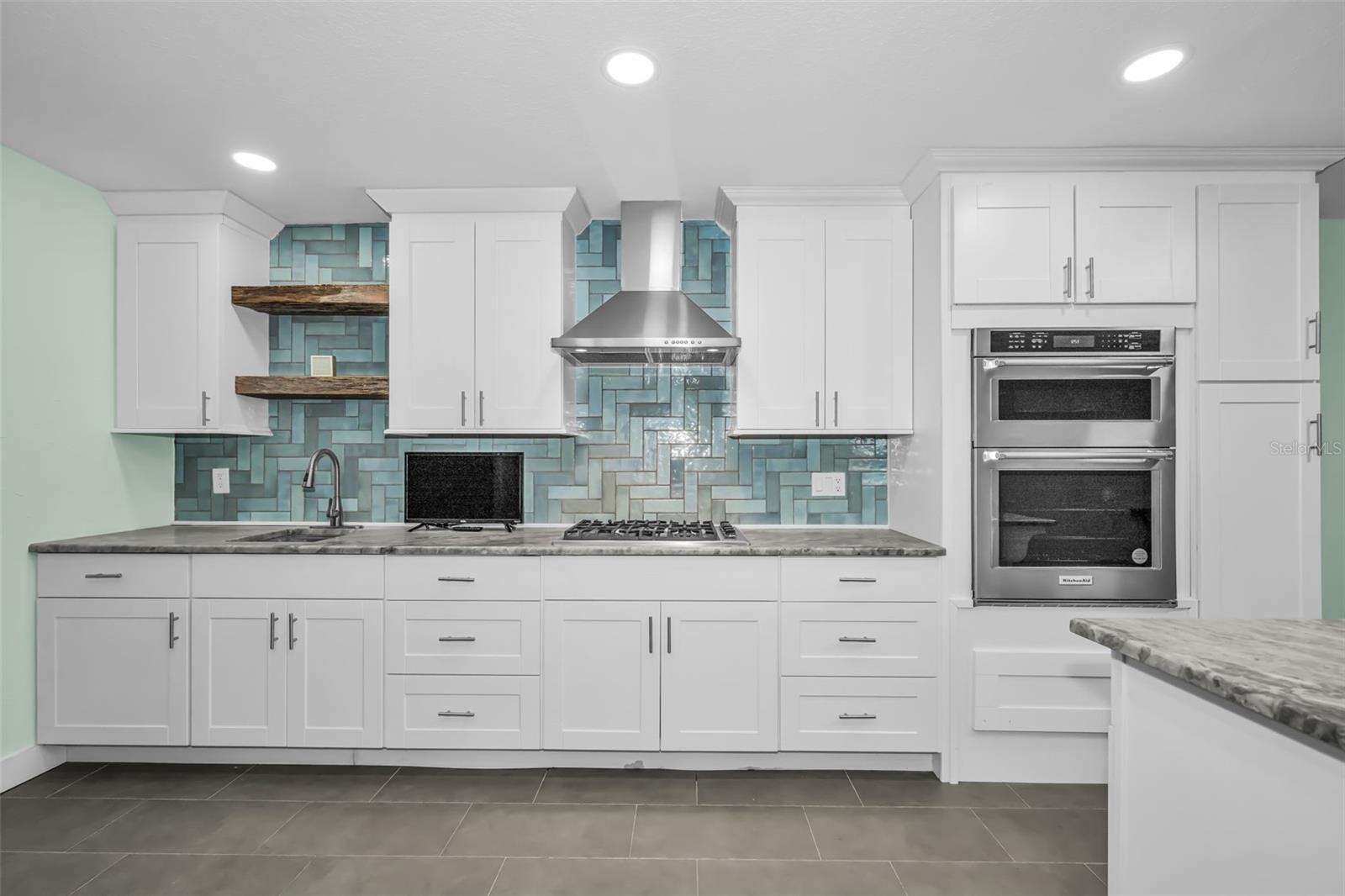 3931 HEADSAIL DR — photo 31