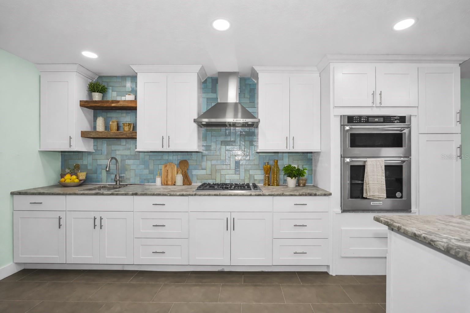 3931 HEADSAIL DR — photo 32