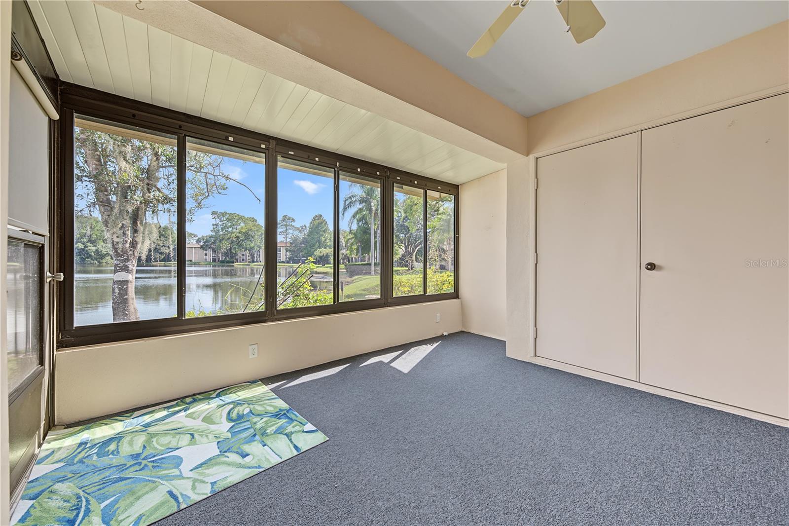 3960 MERMOOR DR — photo 24