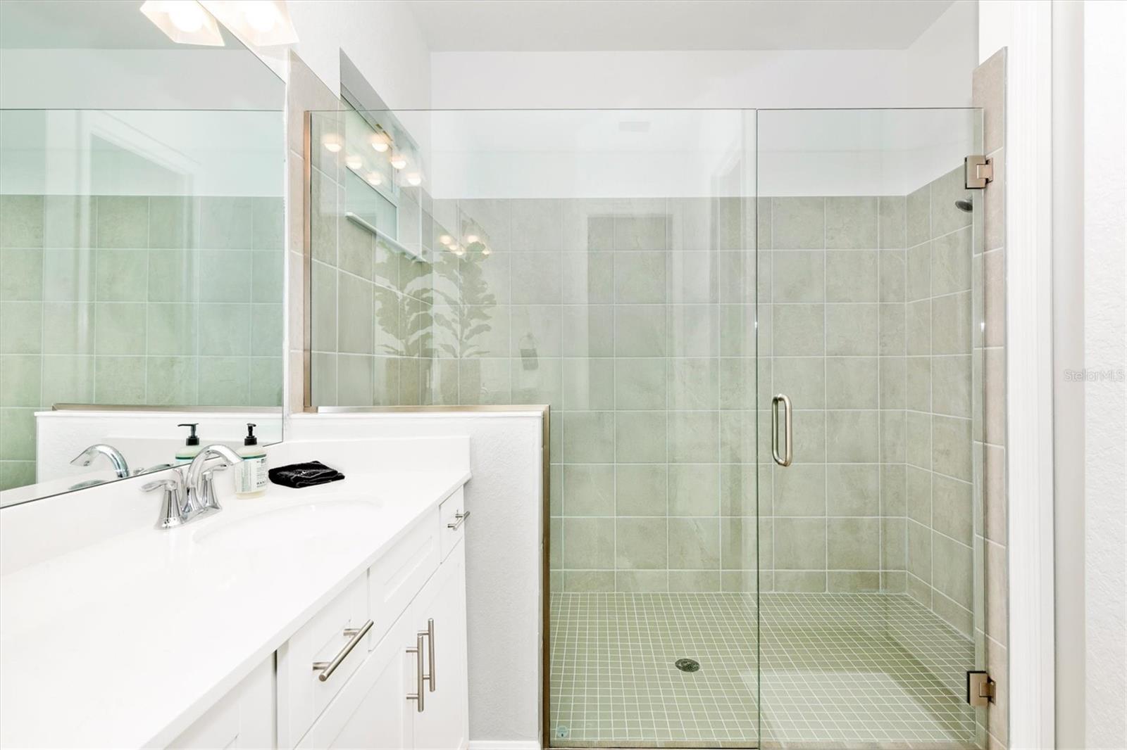 12733 TULUM LOOP — photo 36