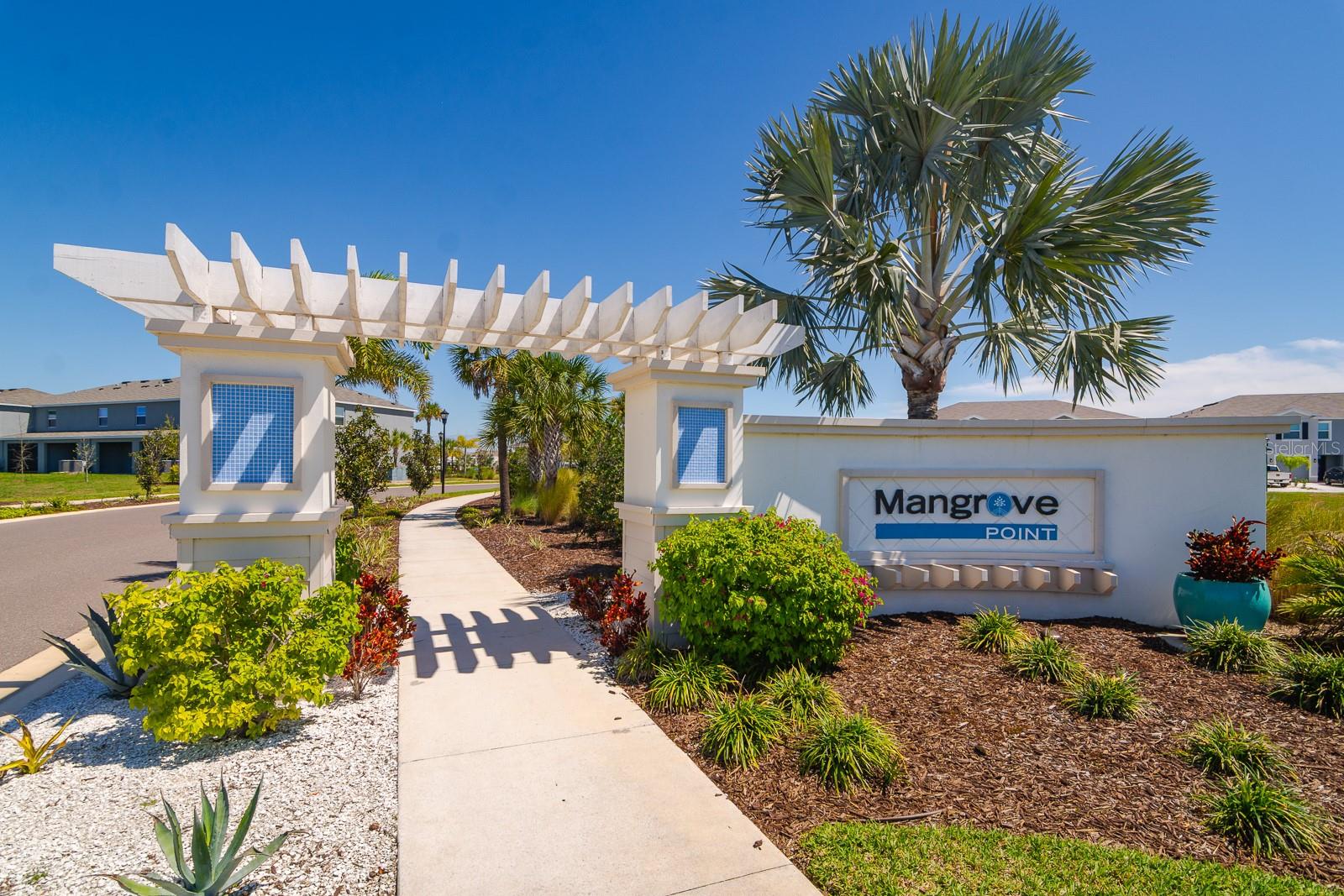 350 MANGROVE SHADE CIR — photo 33