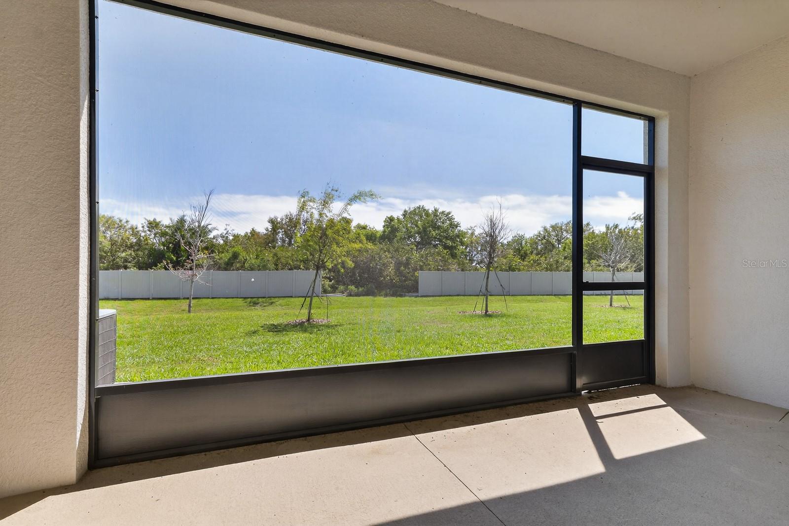 350 MANGROVE SHADE CIR — photo 27