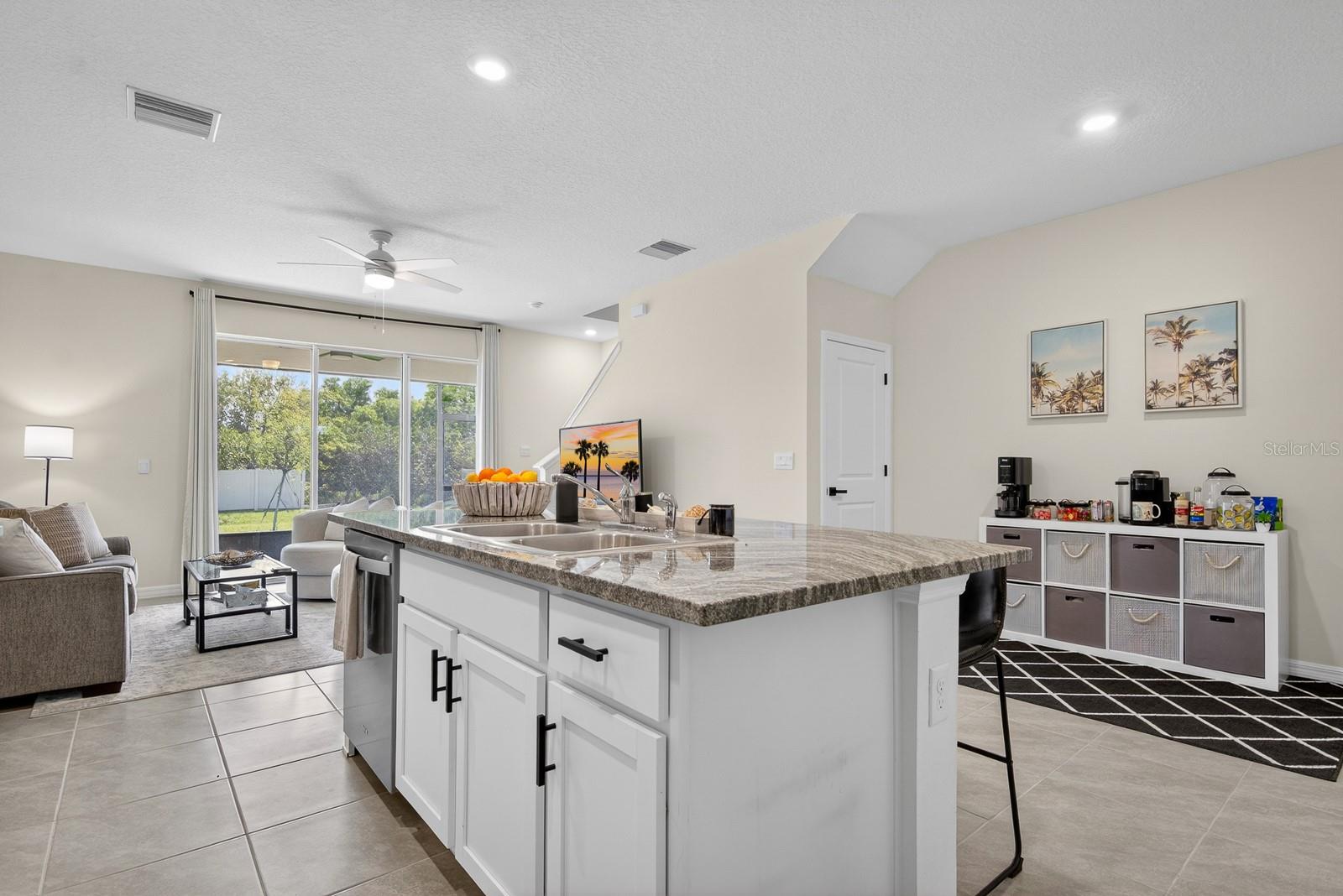 350 MANGROVE SHADE CIR — photo 9