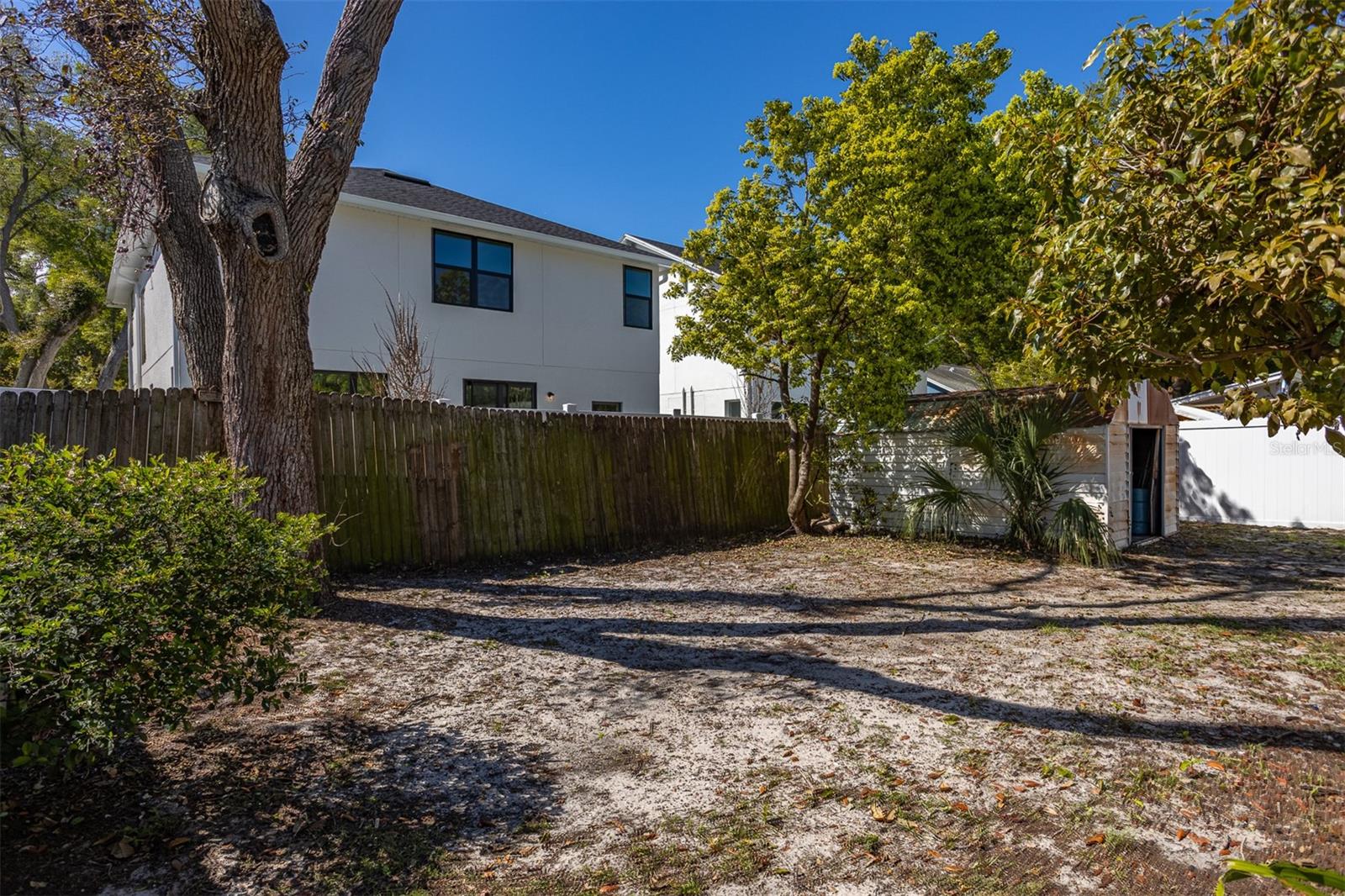 3306 W FIELDER ST — photo 17