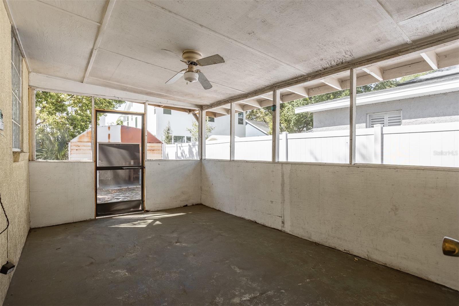 3306 W FIELDER ST — photo 15