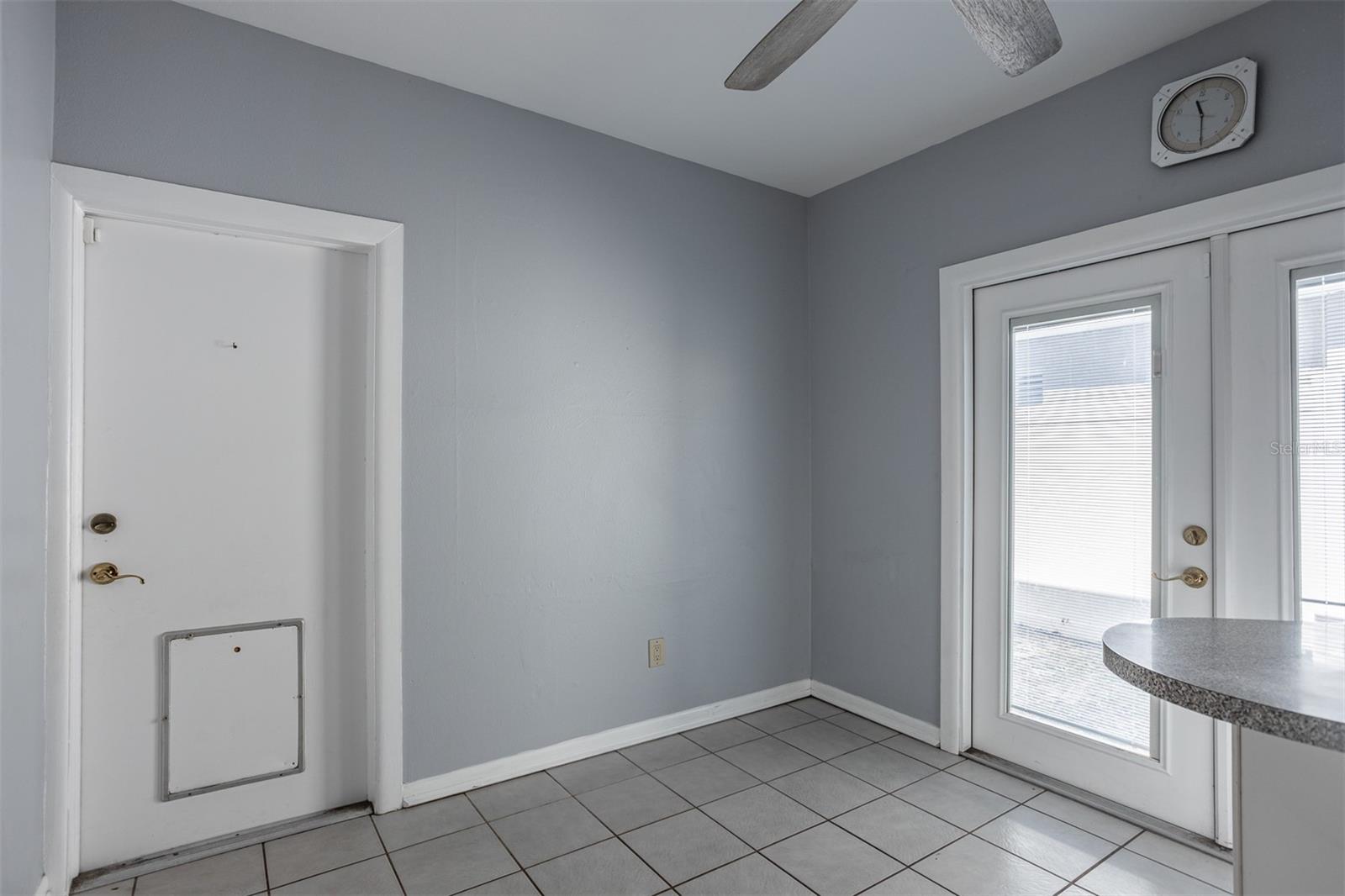 3306 W FIELDER ST — photo 9