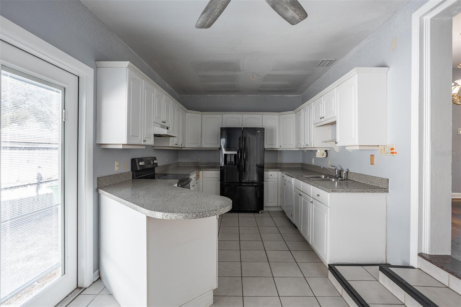 3306 W FIELDER ST — photo 7