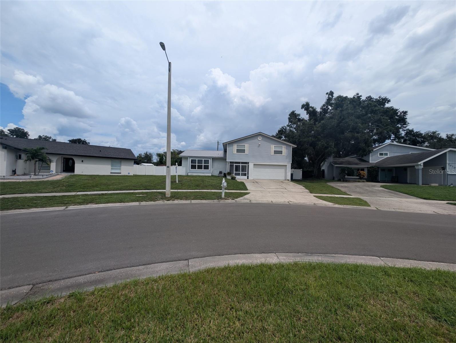 6817 MITCHELL CIR — photo 2