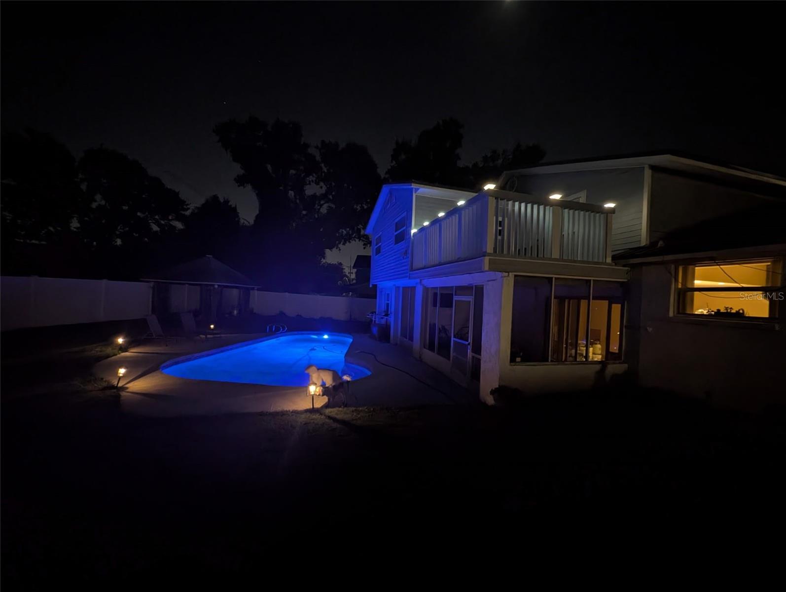 6817 MITCHELL CIR — photo 3