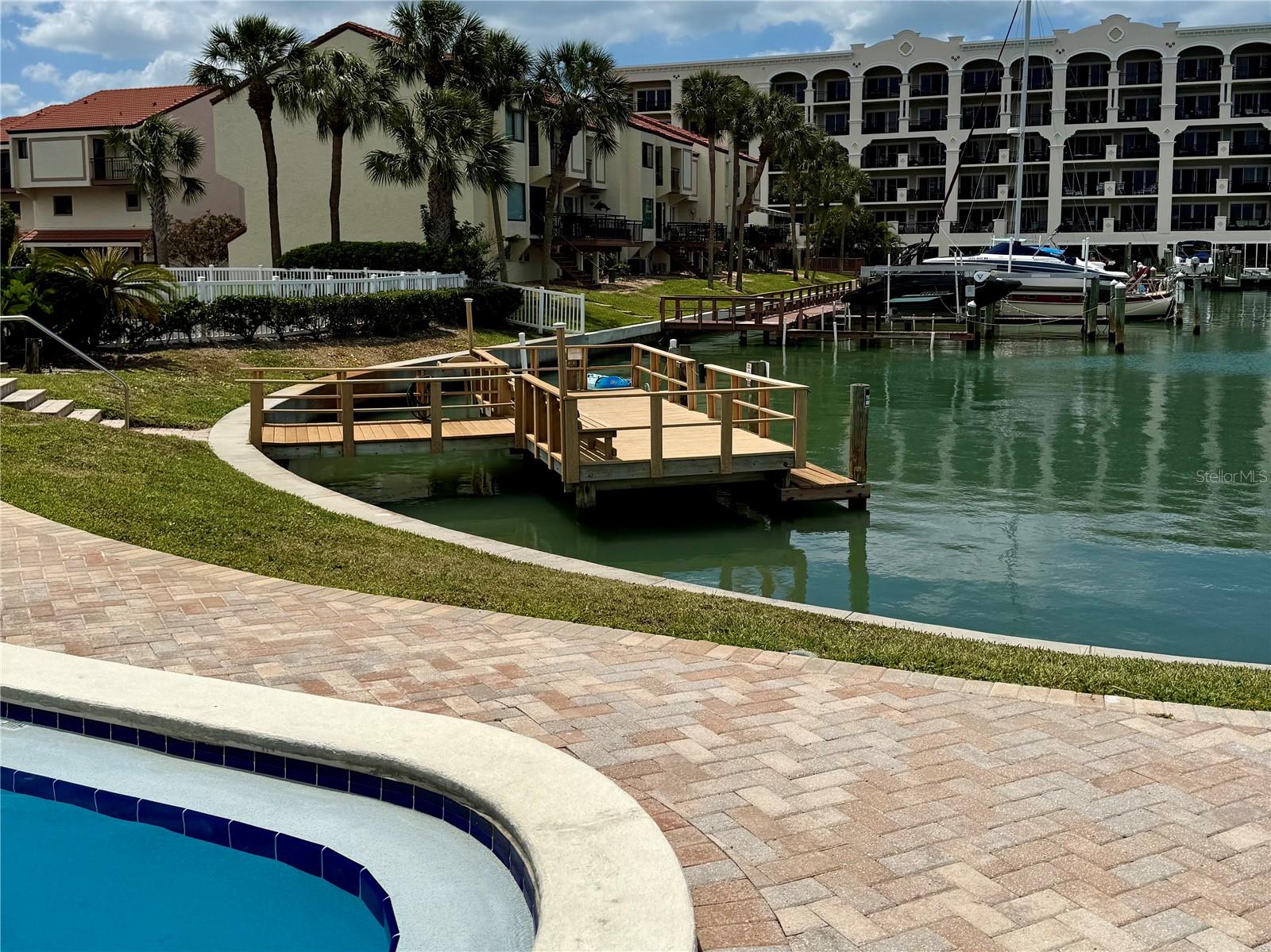 255 DOLPHIN PT #710 — photo 24