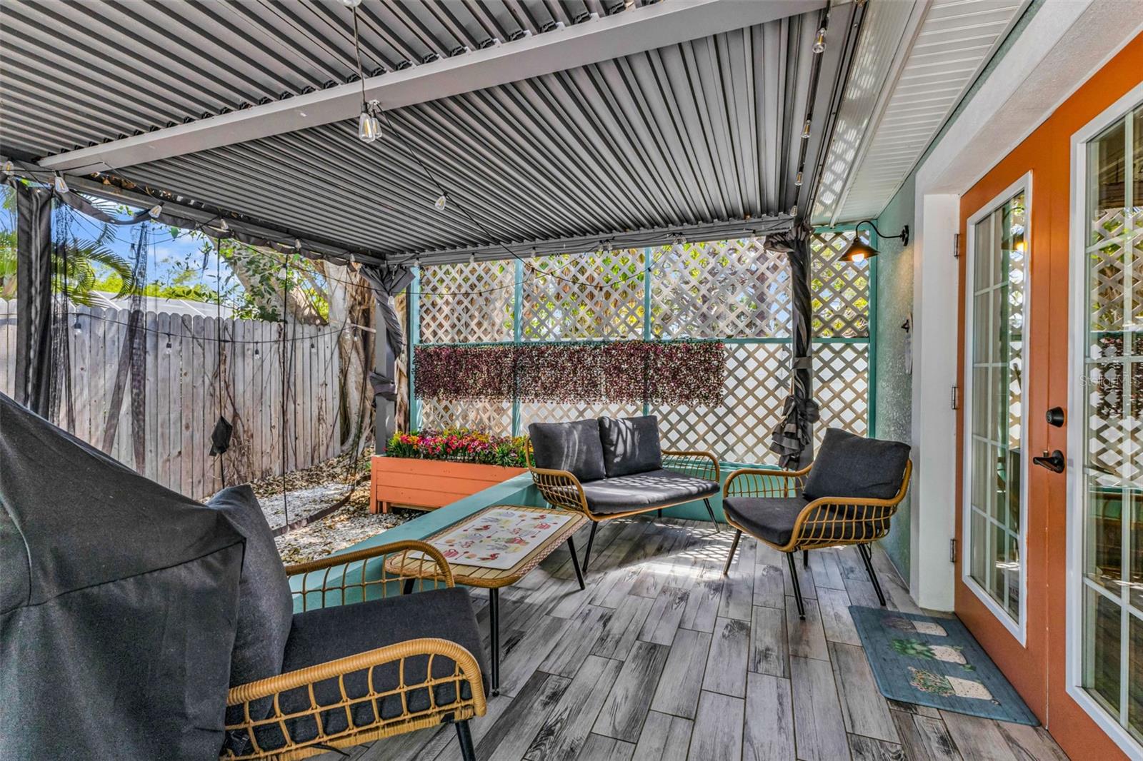 115 WINSON AVE — photo 24