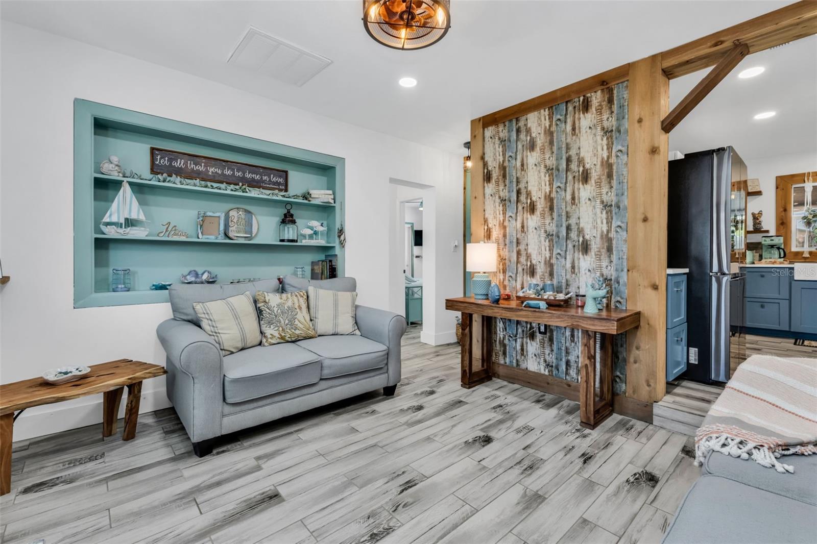 115 WINSON AVE — photo 4