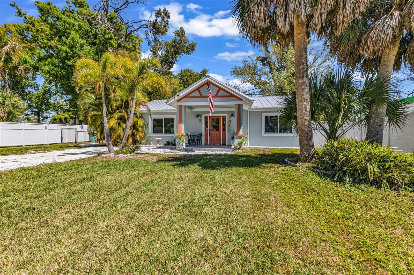 115 WINSON AVE — photo 32