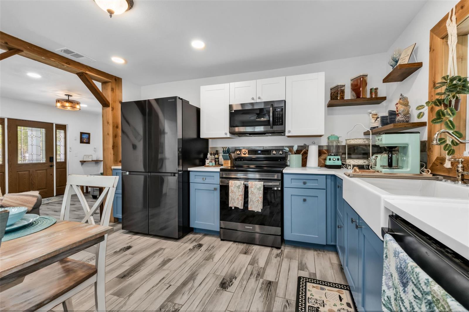 115 WINSON AVE — photo 6