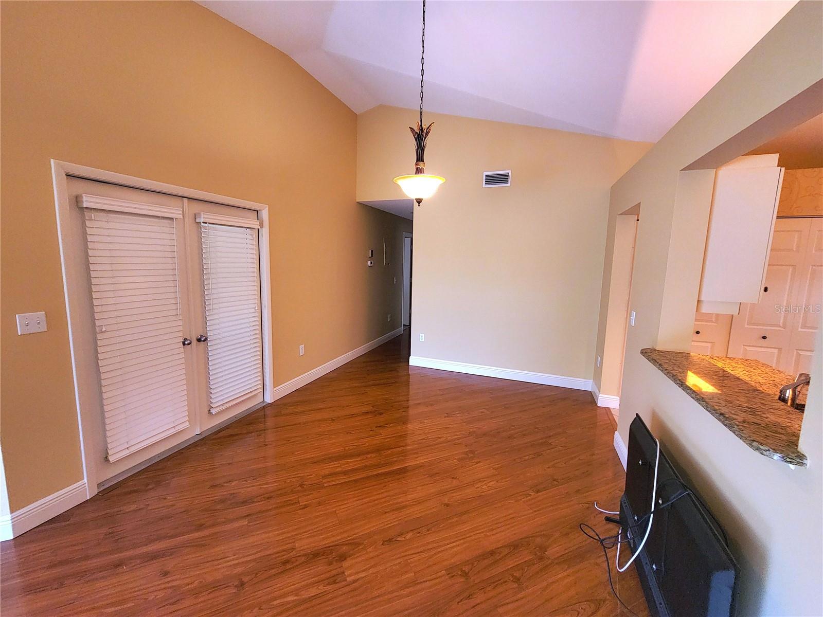 4220 PINEBROOK CIR #14 — photo 4