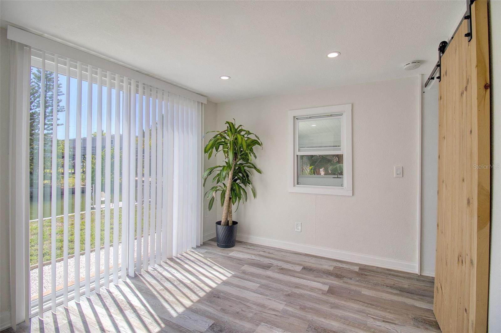 6820 SEA RANCH DR — photo 12