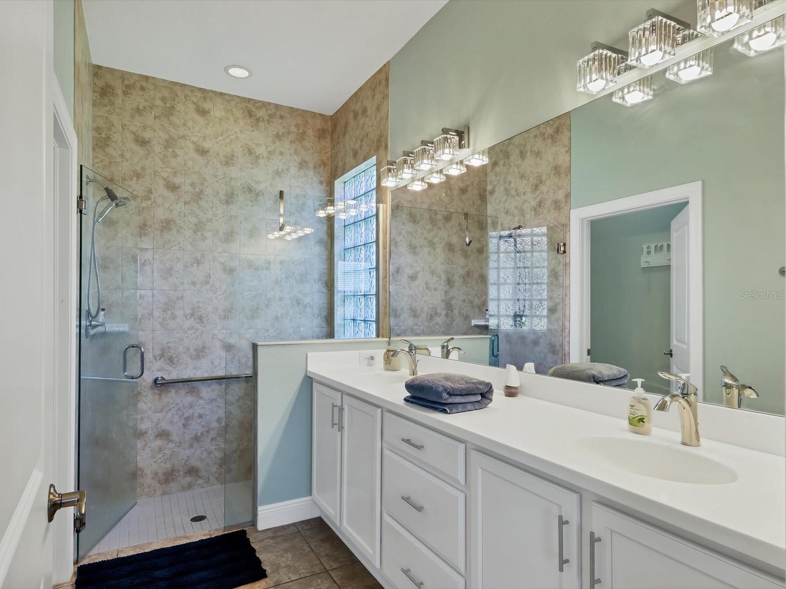 10424 CROOKED CREEK DR — photo 24
