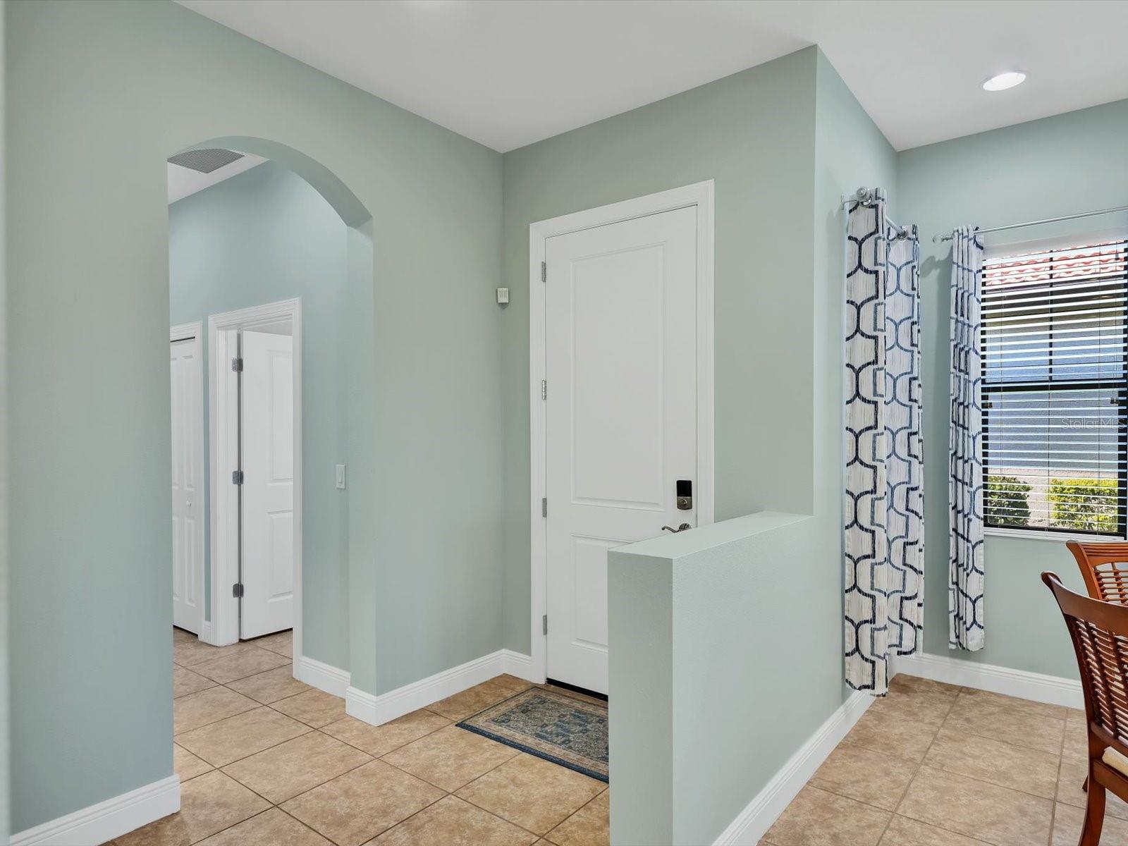 10424 CROOKED CREEK DR — photo 6