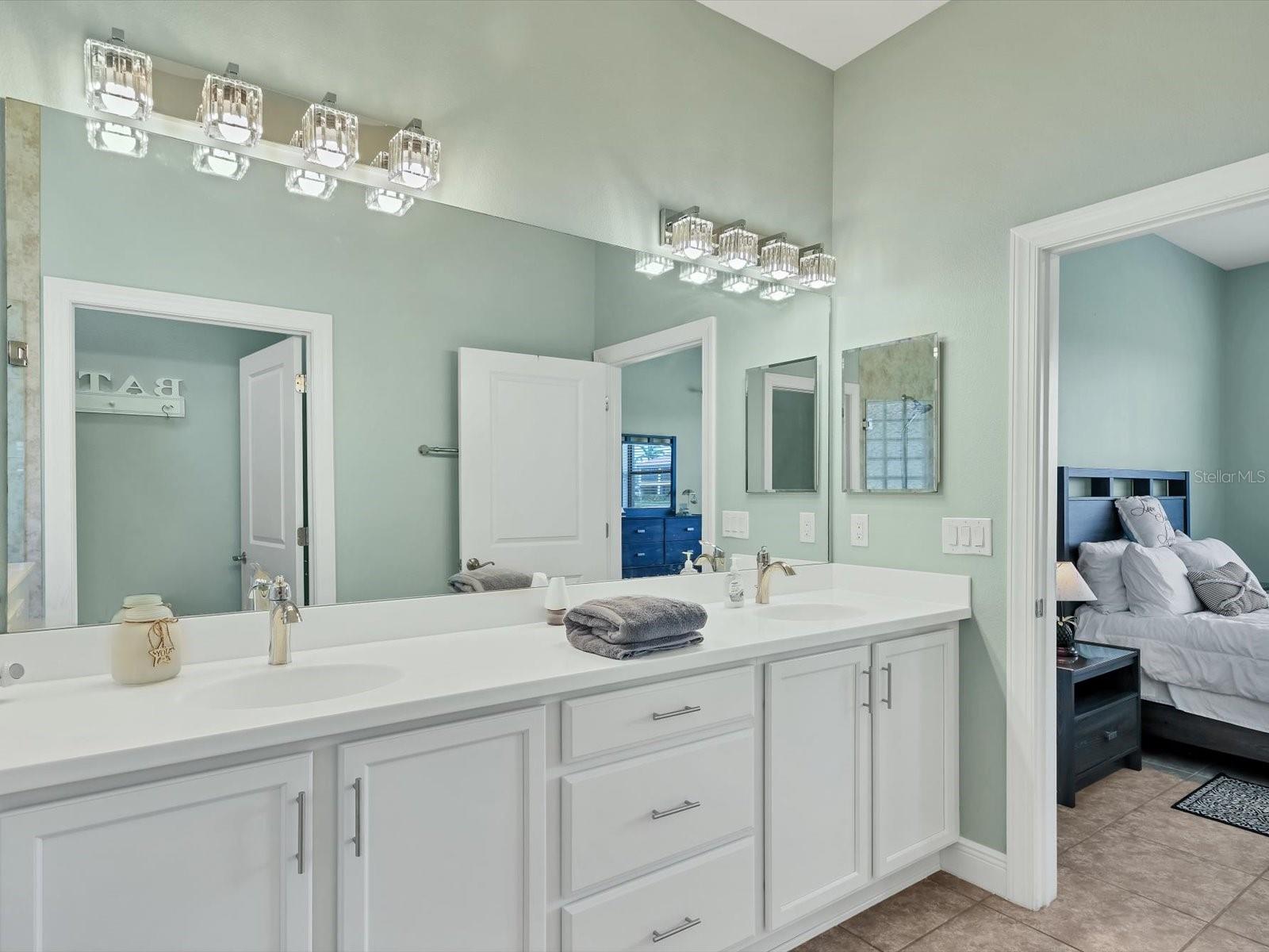 10424 CROOKED CREEK DR — photo 25