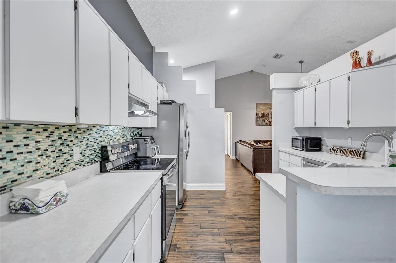 1640 COUNTRYWOOD ST — photo 18