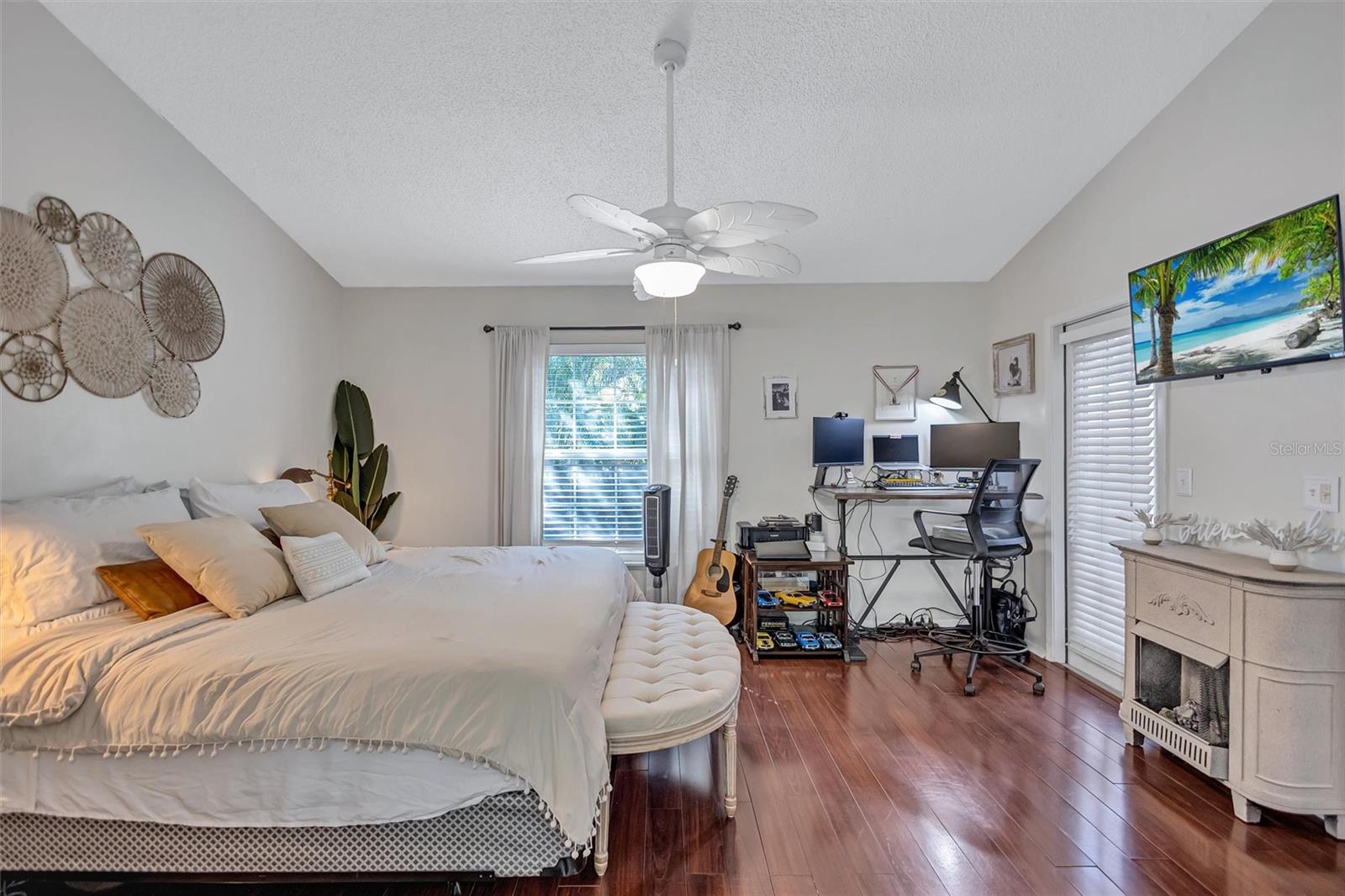 1640 COUNTRYWOOD ST — photo 25