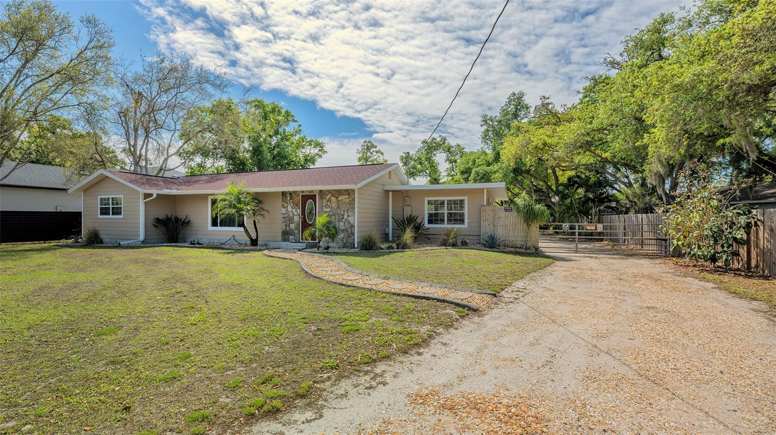 3818 GOCIO RD — photo 60