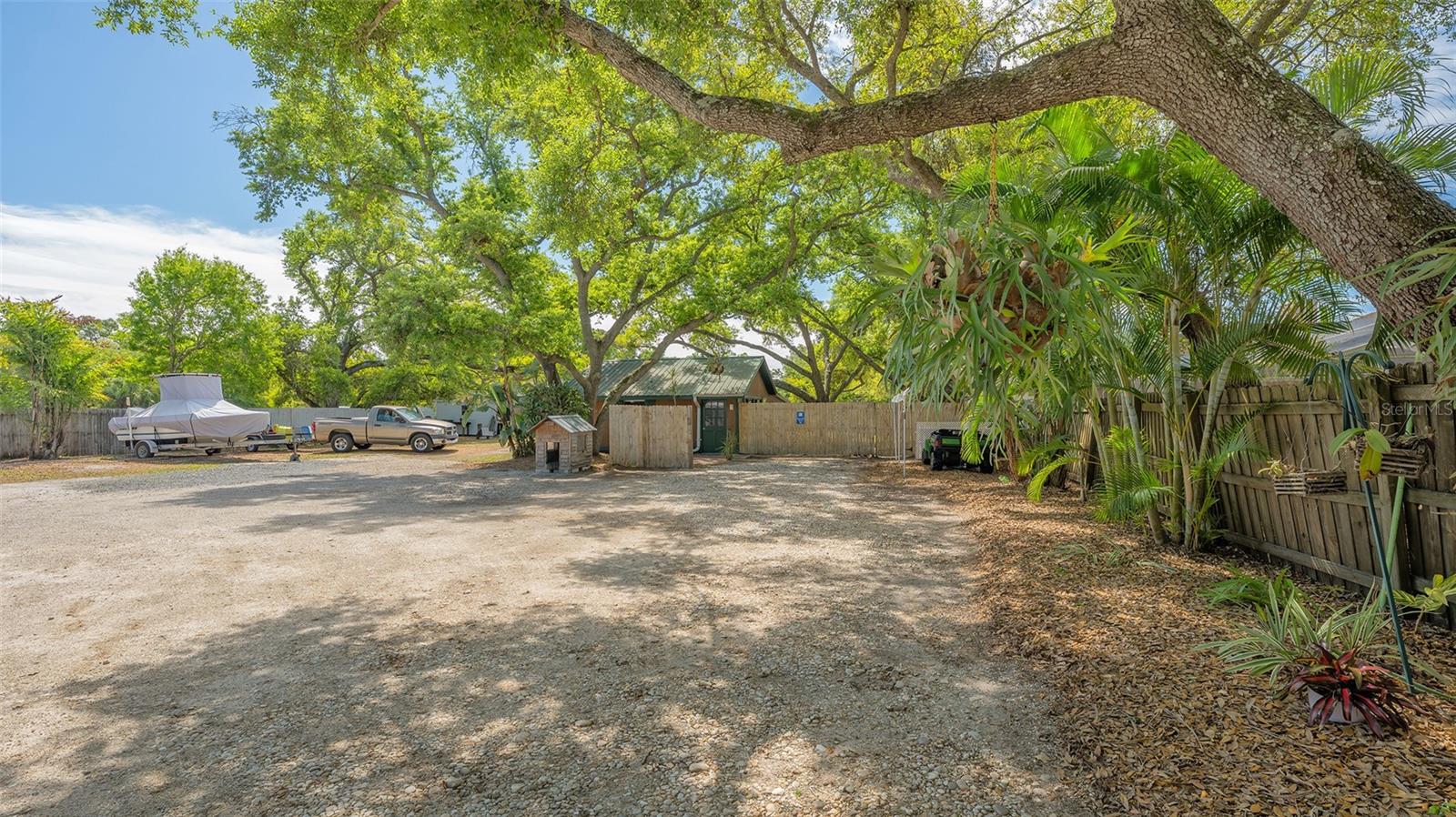 3818 GOCIO RD — photo 51