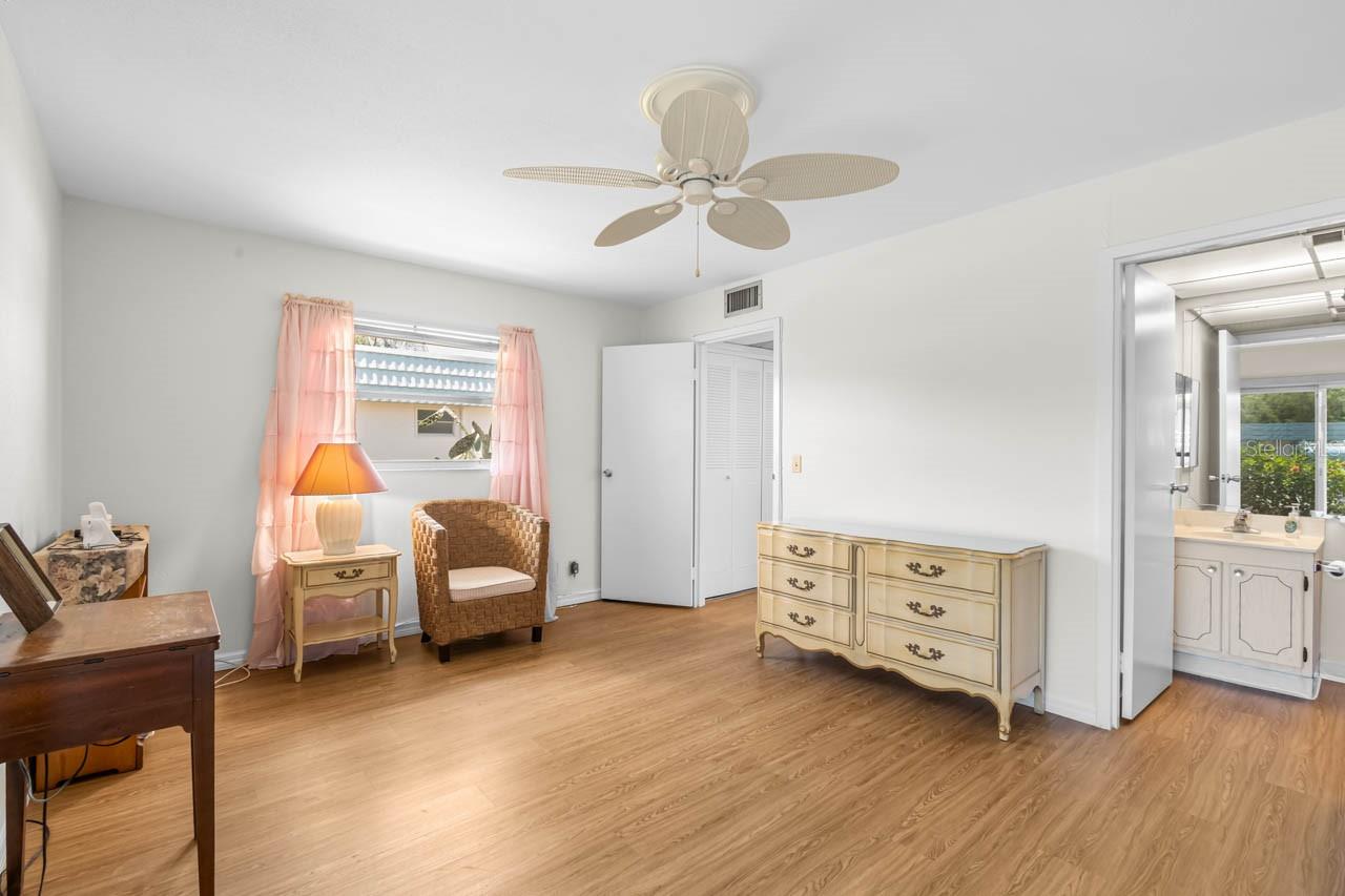 1801 BEDFORD LN #30 — photo 10