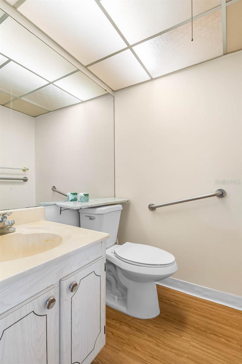 1801 BEDFORD LN #30 — photo 14