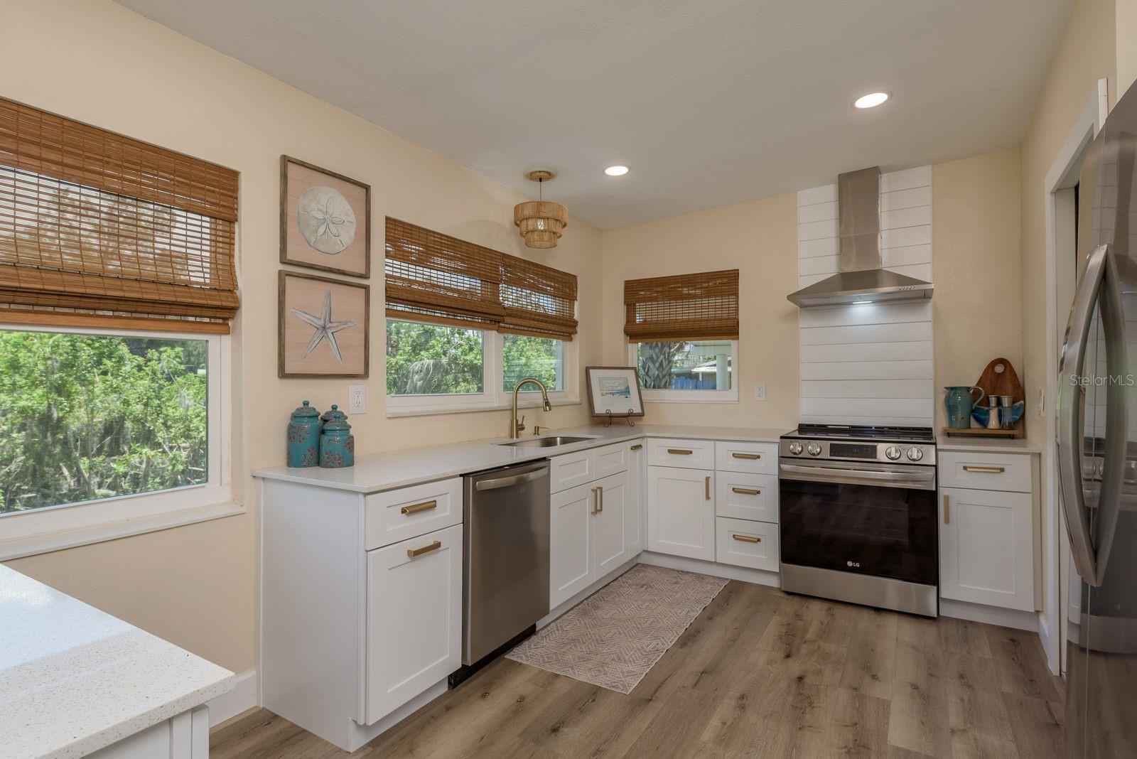 5270 MILLER BAYOU DR — photo 11