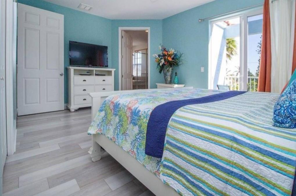 2319 AVENUE C #200 — photo 10