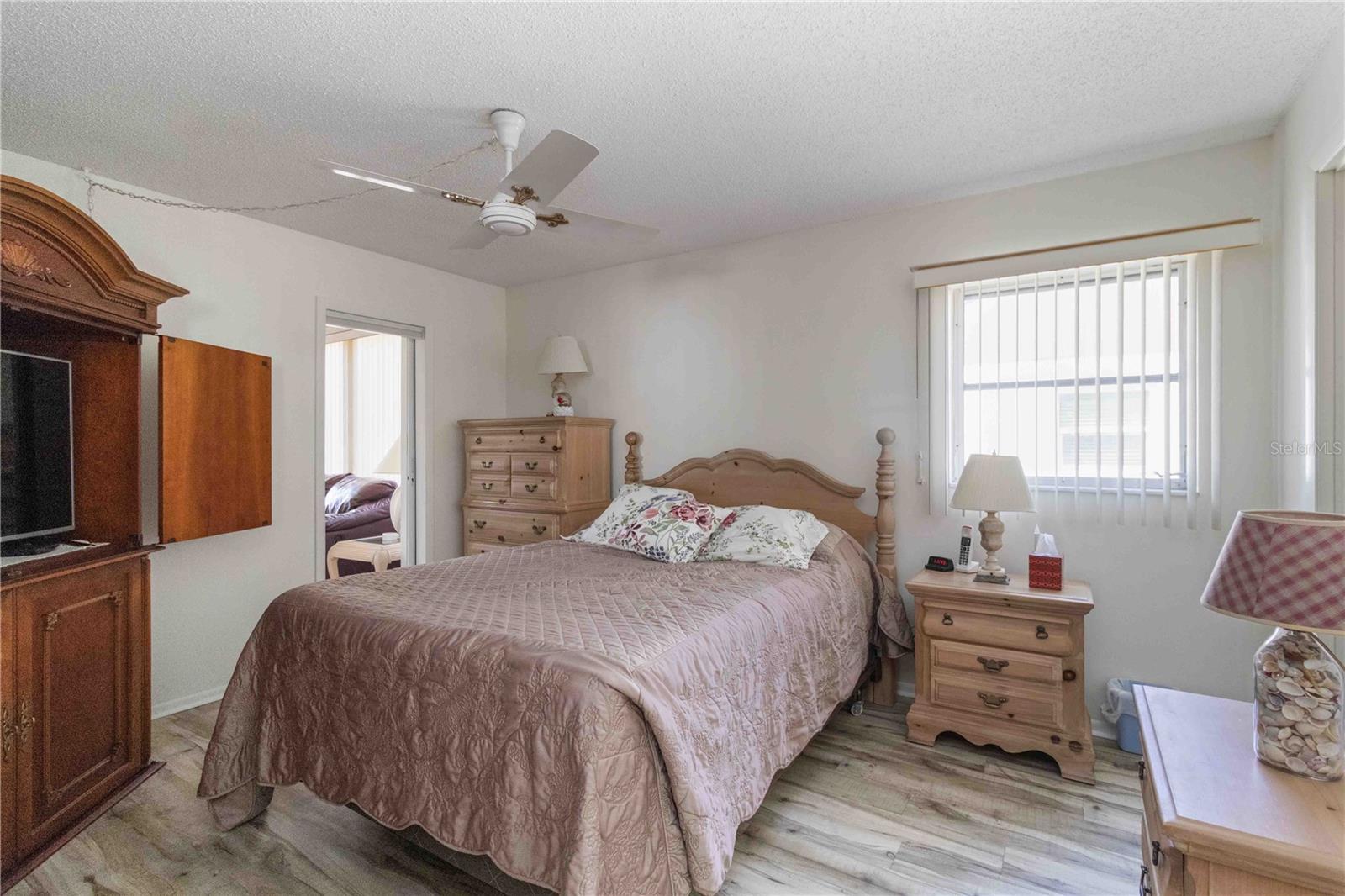 6215 GREEN VIEW CIR #74 — photo 21