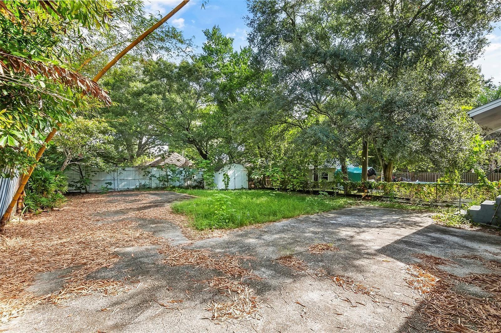 811 W AMELIA AVE — photo 11