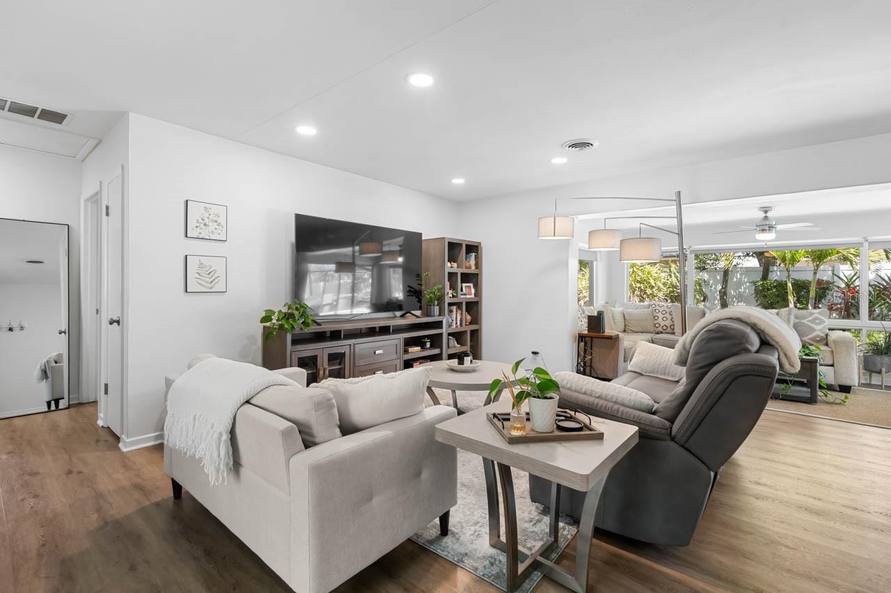 3723 ORCHARD GROVE LN — photo 8