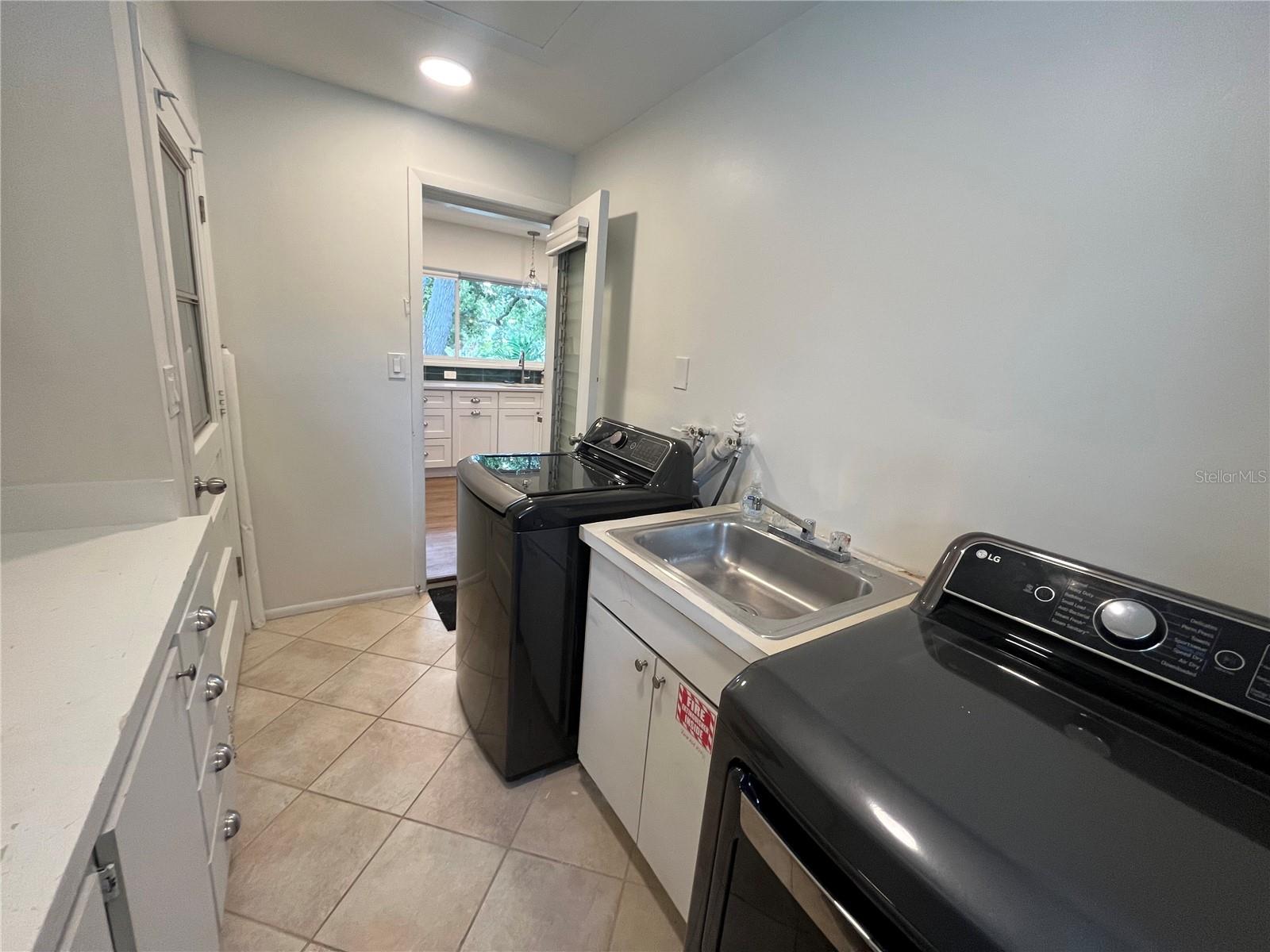 3723 ORCHARD GROVE LN — photo 31