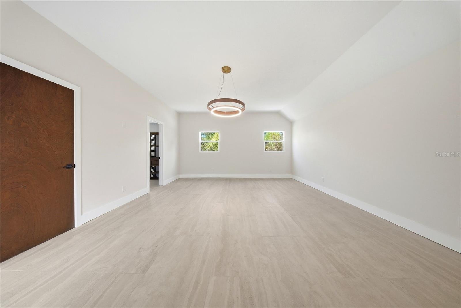 1109 CHARLES ST — photo 35