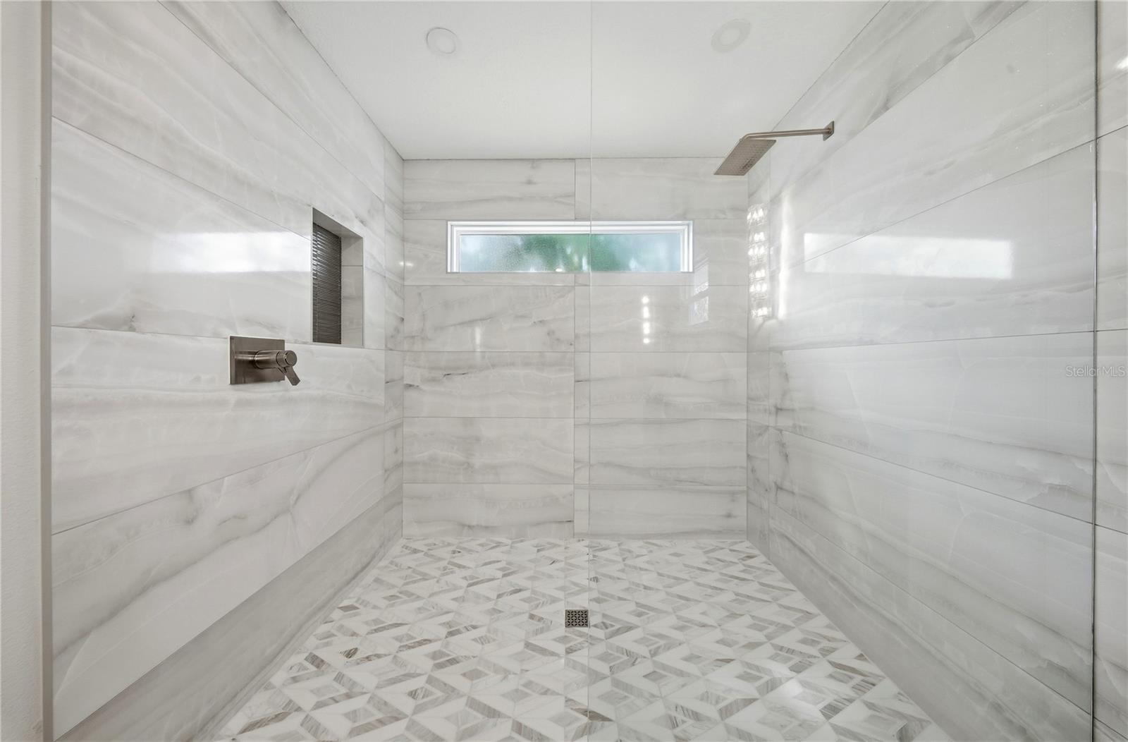 1109 CHARLES ST — photo 39