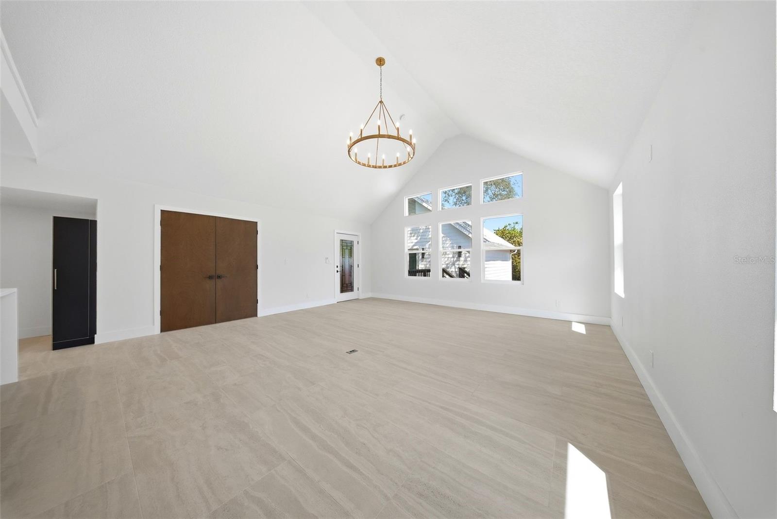 1109 CHARLES ST — photo 23