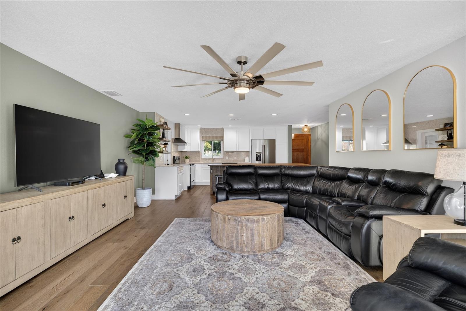 2171 LAGOON DR — photo 15