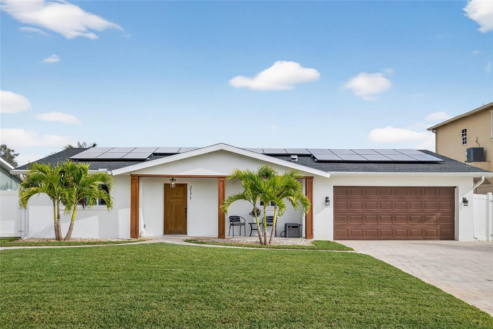 2171 LAGOON DR — photo 2