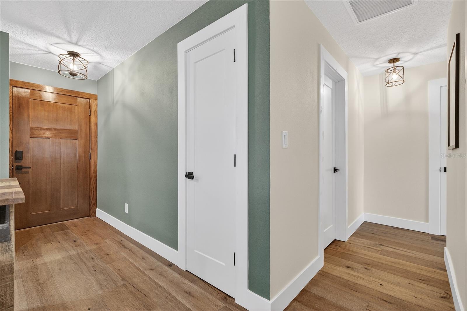 2171 LAGOON DR — photo 16
