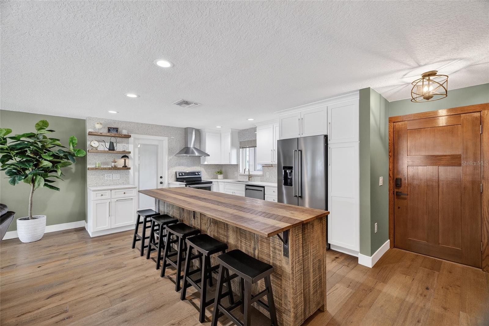 2171 LAGOON DR — photo 10