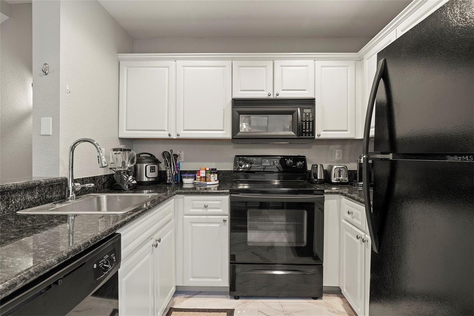 126 BEACH HAVEN LN #126 — photo 9
