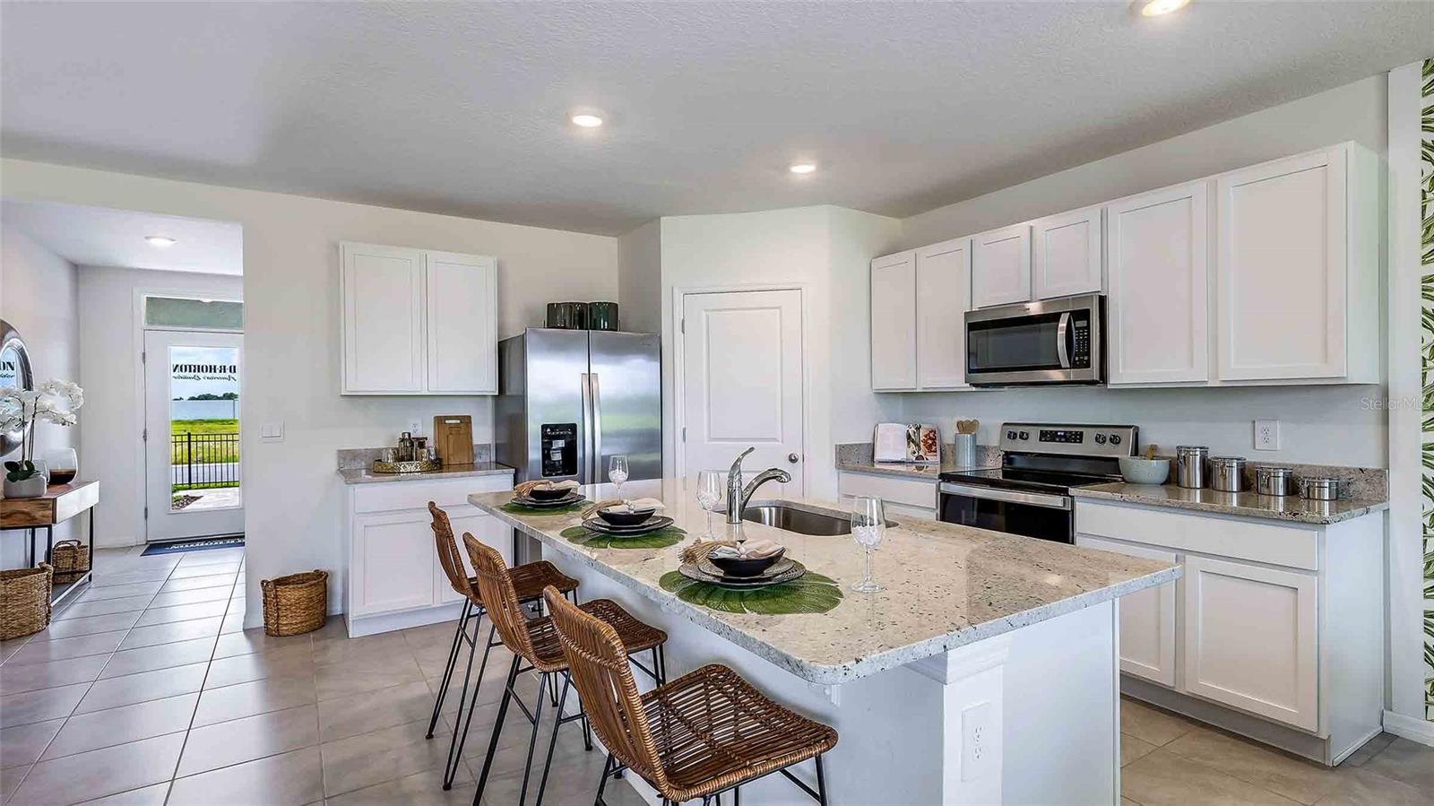 3809 SILVER STRAND TRL — photo 2